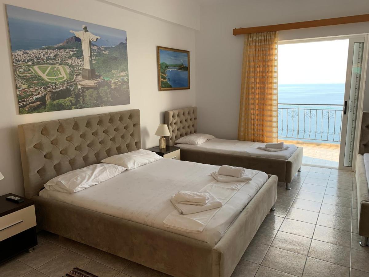 Hotel Odhisea Qeparo Ngoại thất bức ảnh