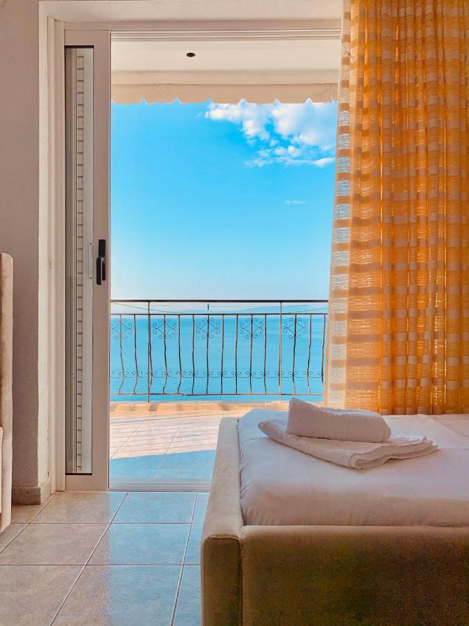 Hotel Odhisea Qeparo Ngoại thất bức ảnh