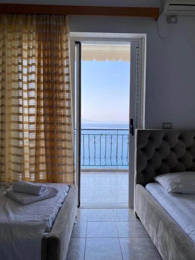 Hotel Odhisea Qeparo Ngoại thất bức ảnh